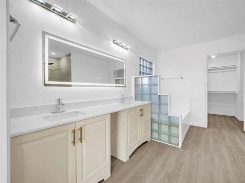 5310 Vista Verde Drive Arlington TX 76017