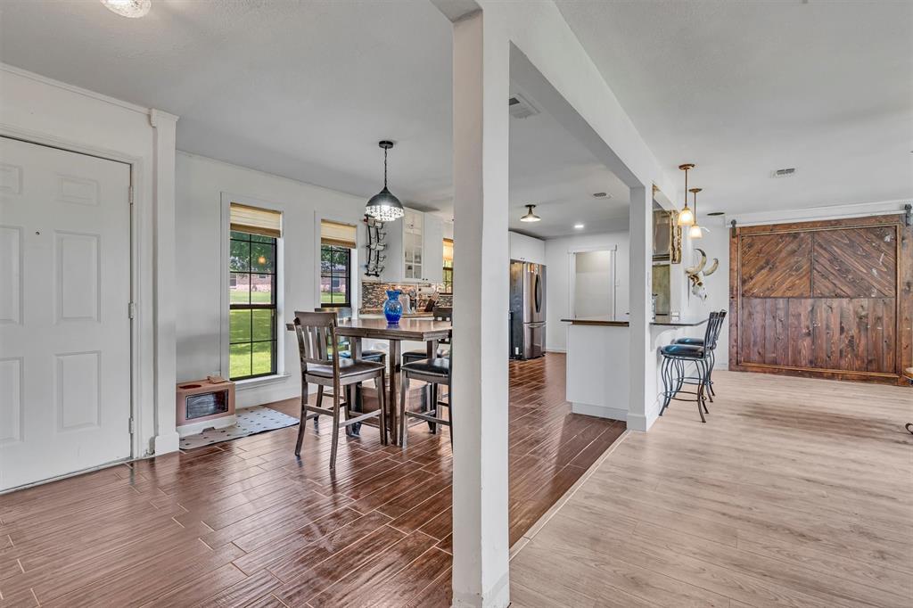 104 Willow Lake Lane