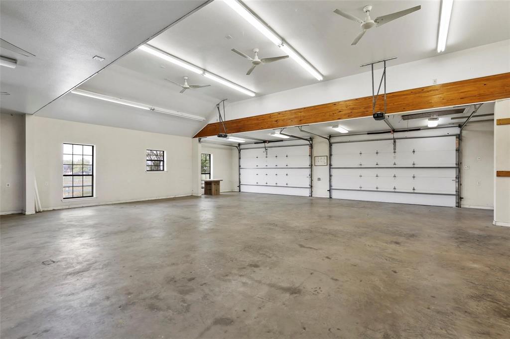 D-Ew Babb Surv Abs 33 - Residential Lease