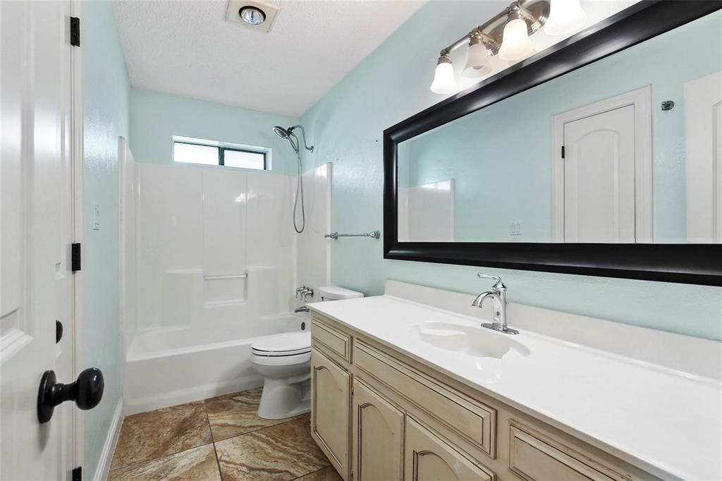 D-Ew Babb Surv Abs 33 - Residential Lease