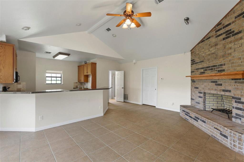 D-Ew Babb Surv Abs 33 - Residential Lease