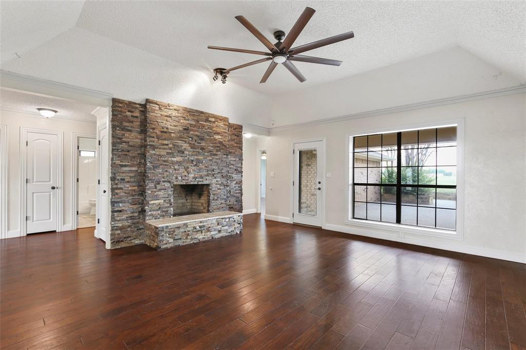 D-Ew Babb Surv Abs 33 - Residential Lease