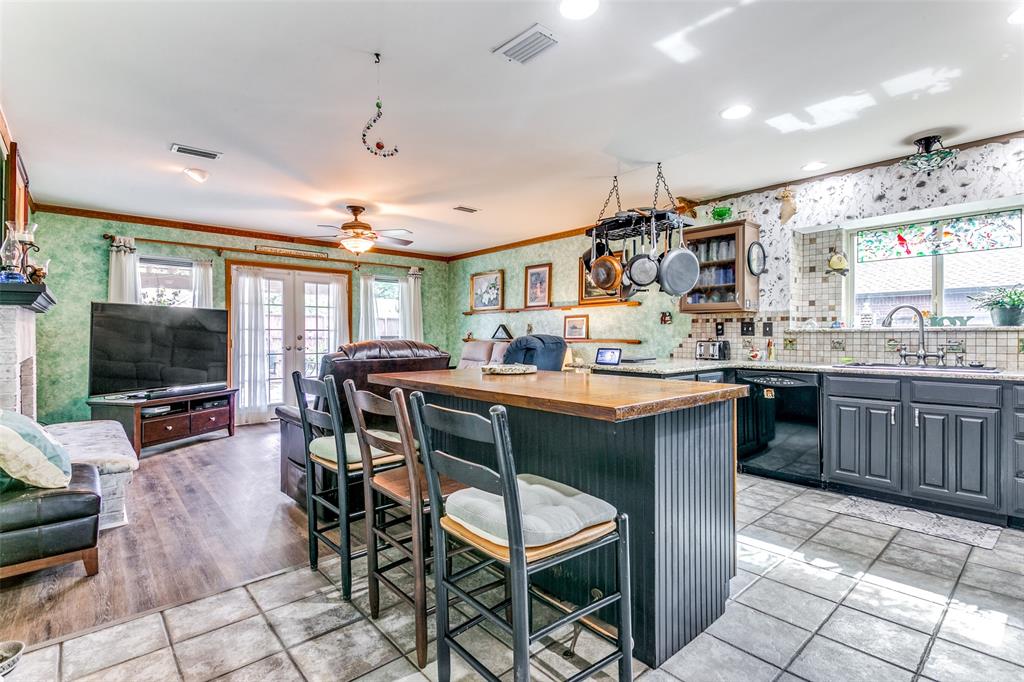 406 Spanish Moss Court