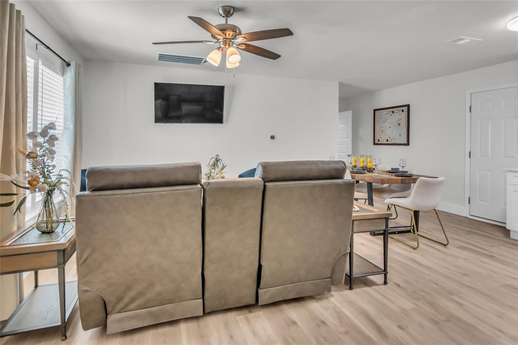 Meadow Oaks Add - Residential Lease