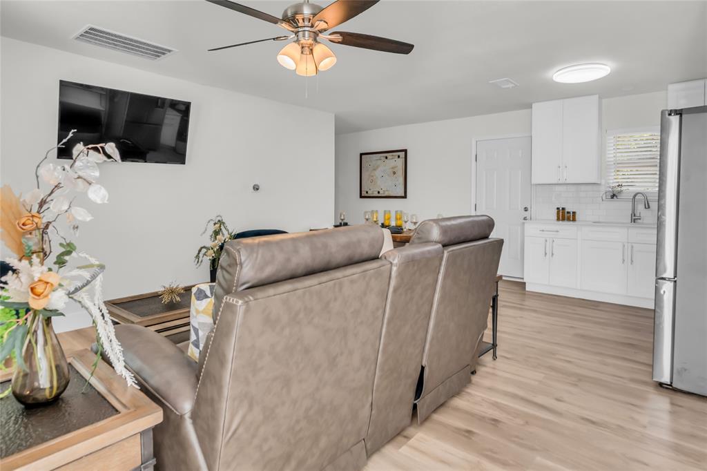 Meadow Oaks Add - Residential Lease