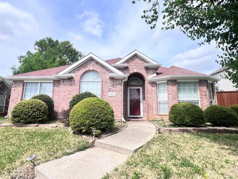Photo of 3441 Danbury Lane, Plano, TX 75074 (MLS # 21194440)