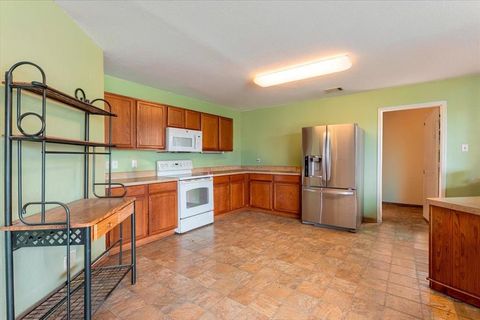 Tiny photo for 1606 Withers Way, Krum, TX 76249 (MLS # 21186766)