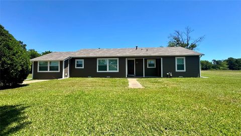 Photo of 1118 Griffith Avenue, Terrell, TX 75160 (MLS # 21268424)