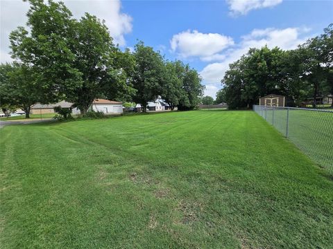 252 E El Camino Real Weatherford TX 76087