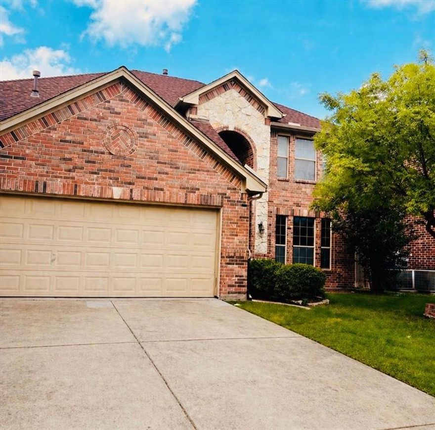 Wonderful 4 bedroom, 2 bath and 1 half bath home in great neighborhood in the Mansfield ISD. Open floor plan with nearly 3,000sf for the growing family. Upstairs living area for the kids to gather, or a great game room. Roof was replace in 2020-21. Covered patio and nice back yard space for outdoor activities. Close to Joe Pool lake, Mansfield National Golf Course, Mansfield Sports Complex, and nearby shopping. Easy access to Highway 360 for easy commute to Dallas or Fort Worth.