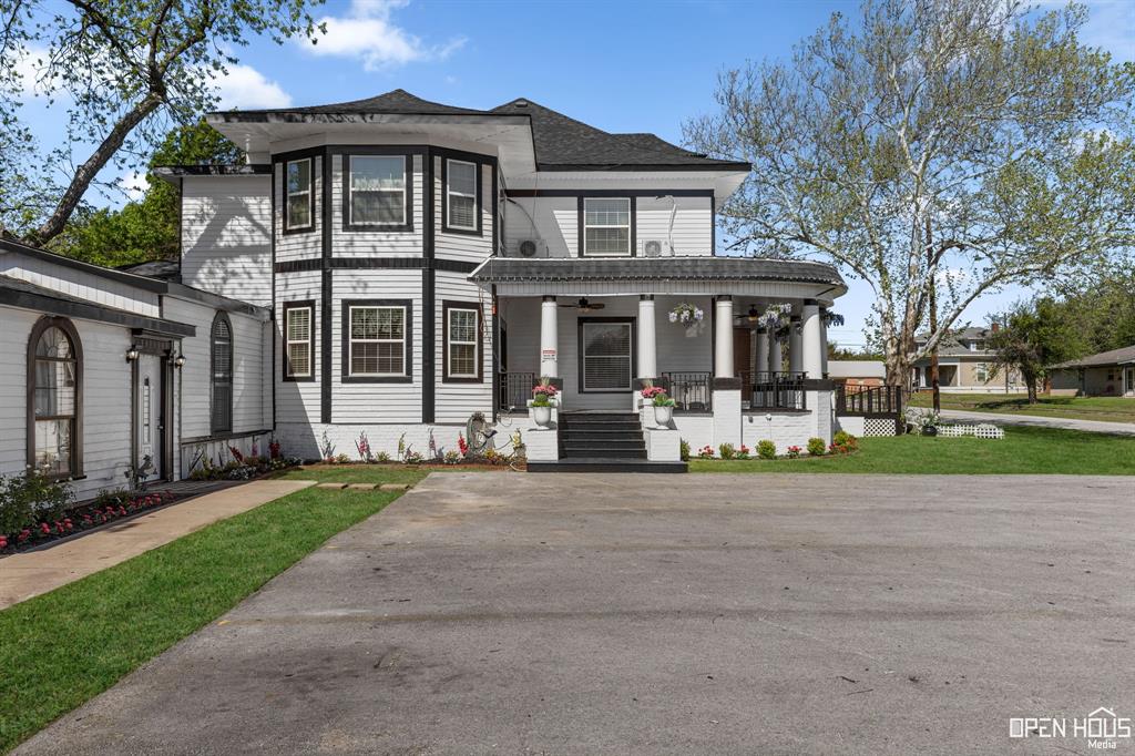 405 W Gilbert Street