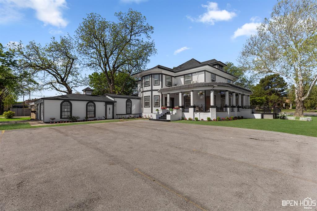 405 W Gilbert Street