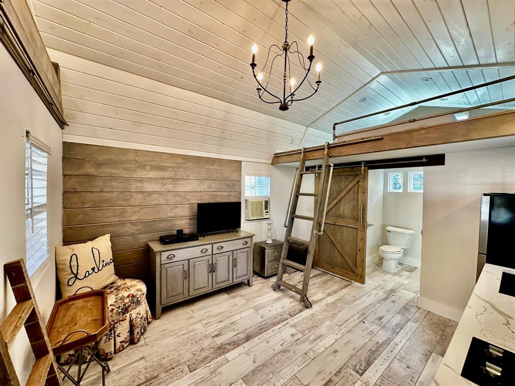 Cambridge Shores - Residential