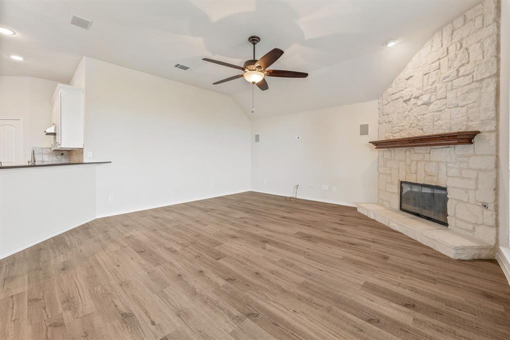 Deer Creek Arlington - Residential