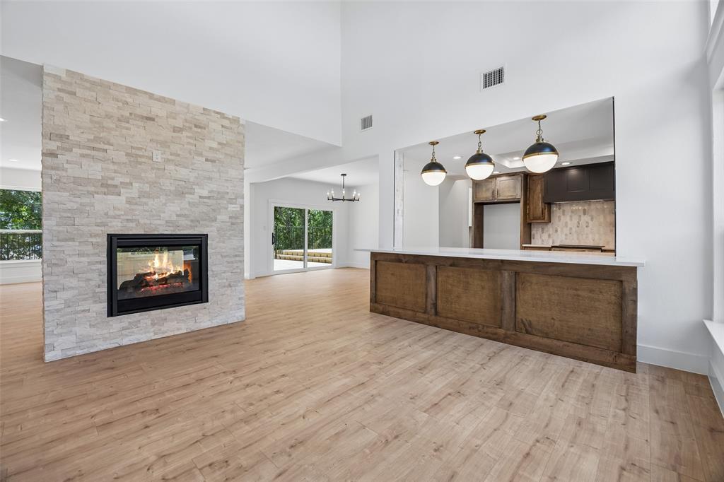 2401 Chimney Hill Drive