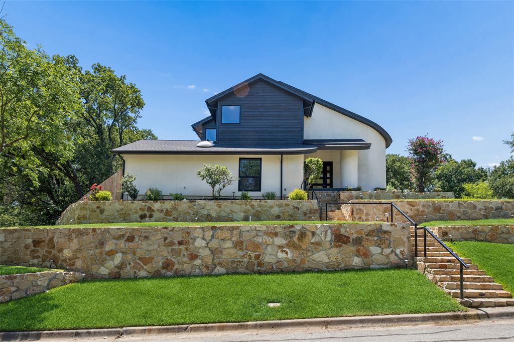 2401 Chimney Hill Drive