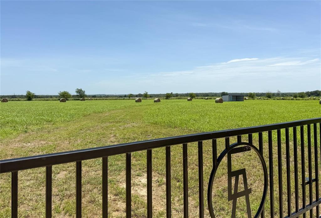 174 Private Road 107