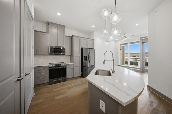 2700 OLD DENTON RD APT 4450, CARROLLTON, TX 75007 - Image ddda91bb7f63c83daedd4822d64cd42a/591085930