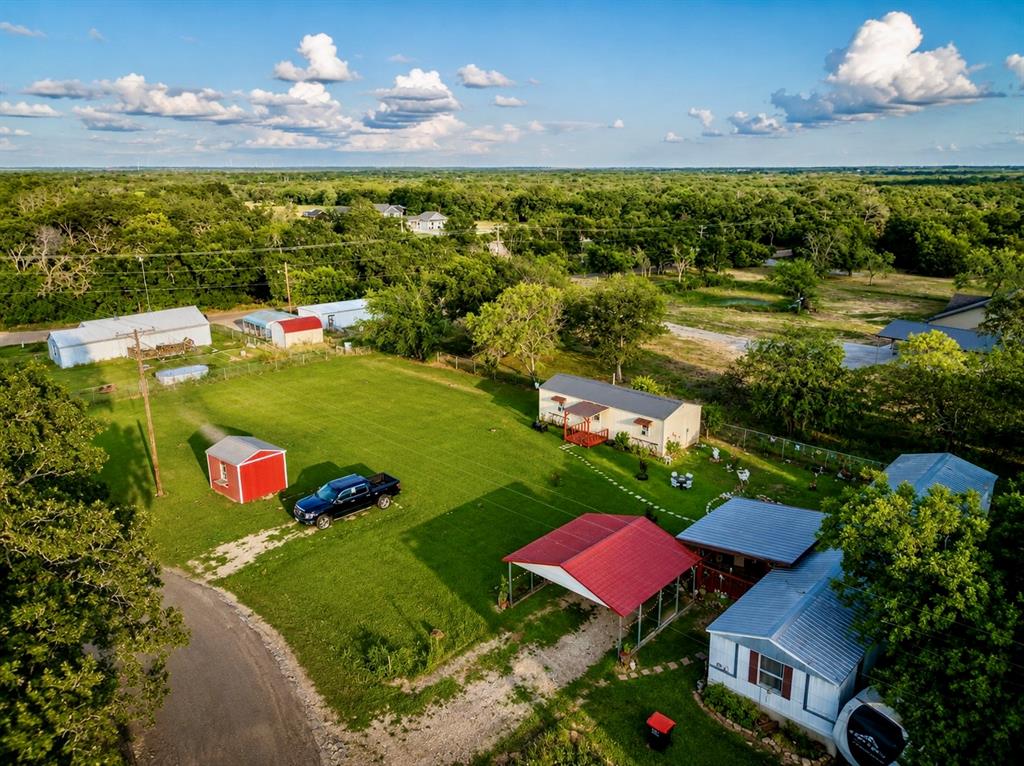 112 Woodlake Lane
