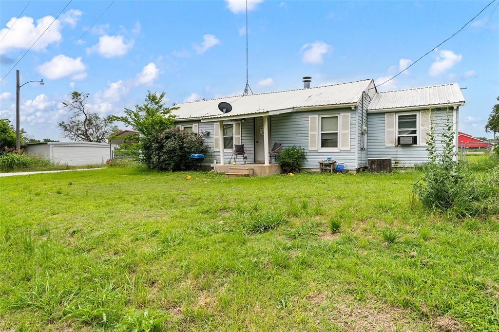 112 Woodlake Lane
