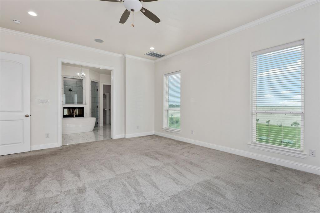 The Peninsula - Residential