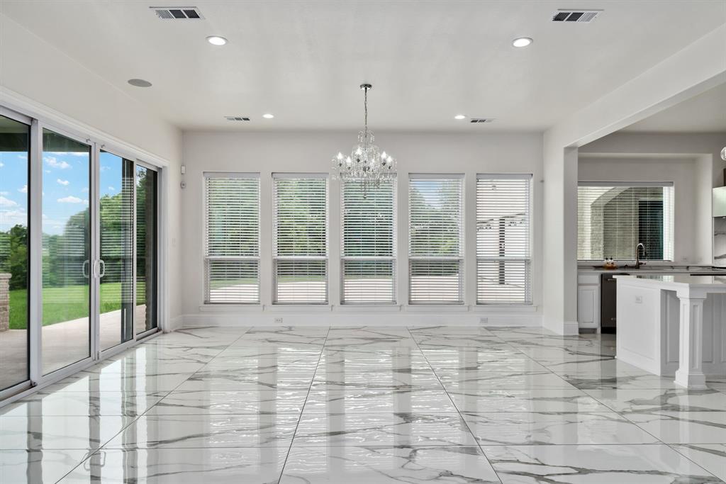 The Peninsula - Residential