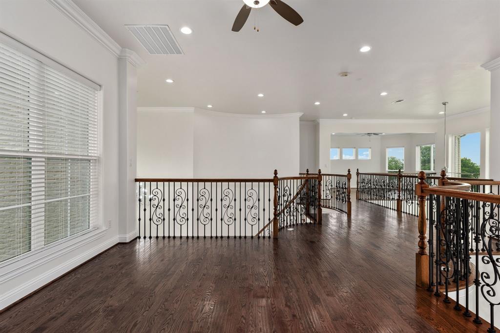 The Peninsula - Residential