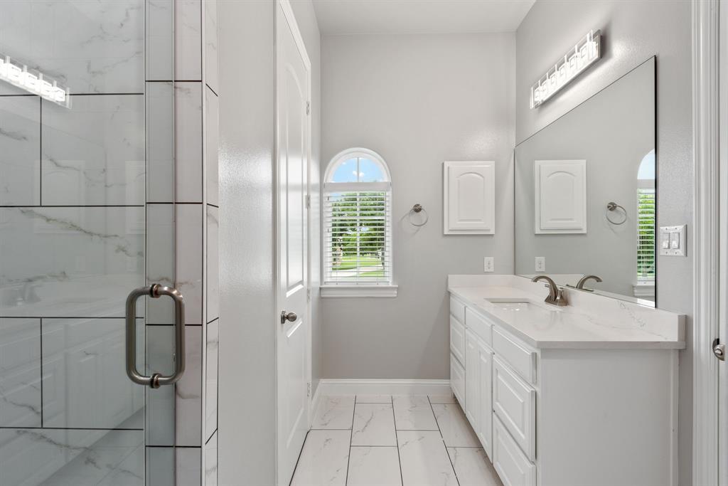 The Peninsula - Residential