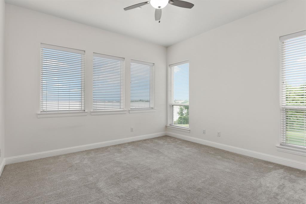 The Peninsula - Residential