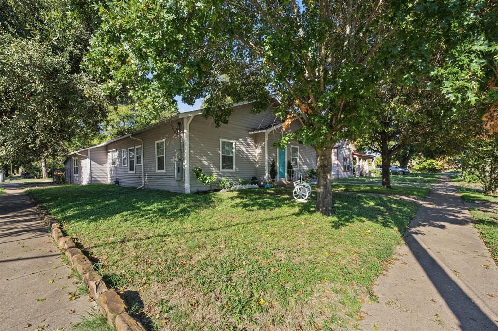 220 W Wardville Street