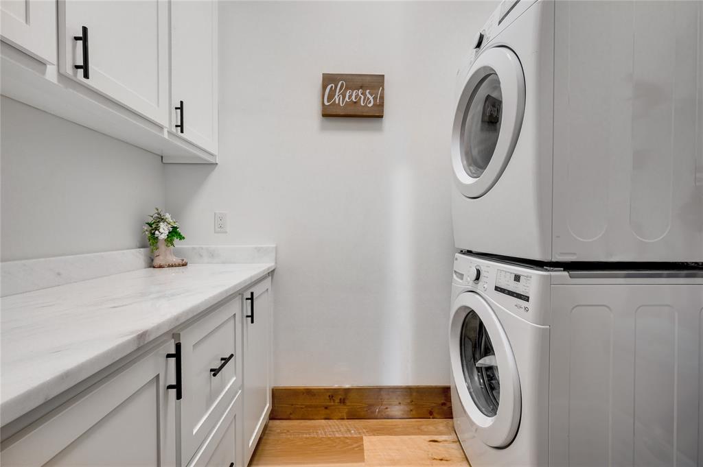 Lands End - Residential