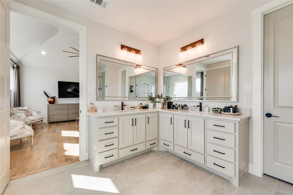 Estate of Hidden Creek - Residential