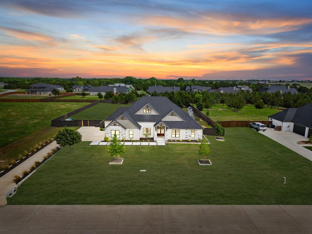 Estate of Hidden Creek - Residential
