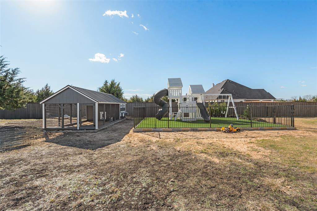 Estate of Hidden Creek - Residential