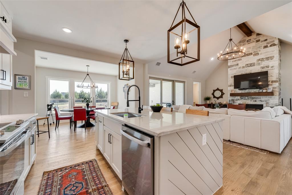 Estate of Hidden Creek - Residential