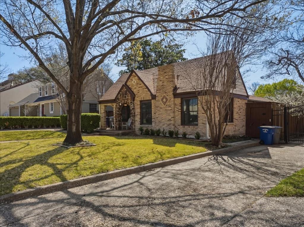 5626 Mccommas Boulevard