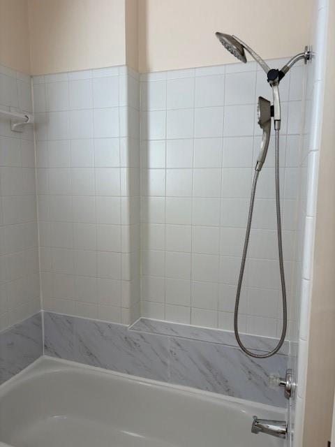 OAK TREE - Residential