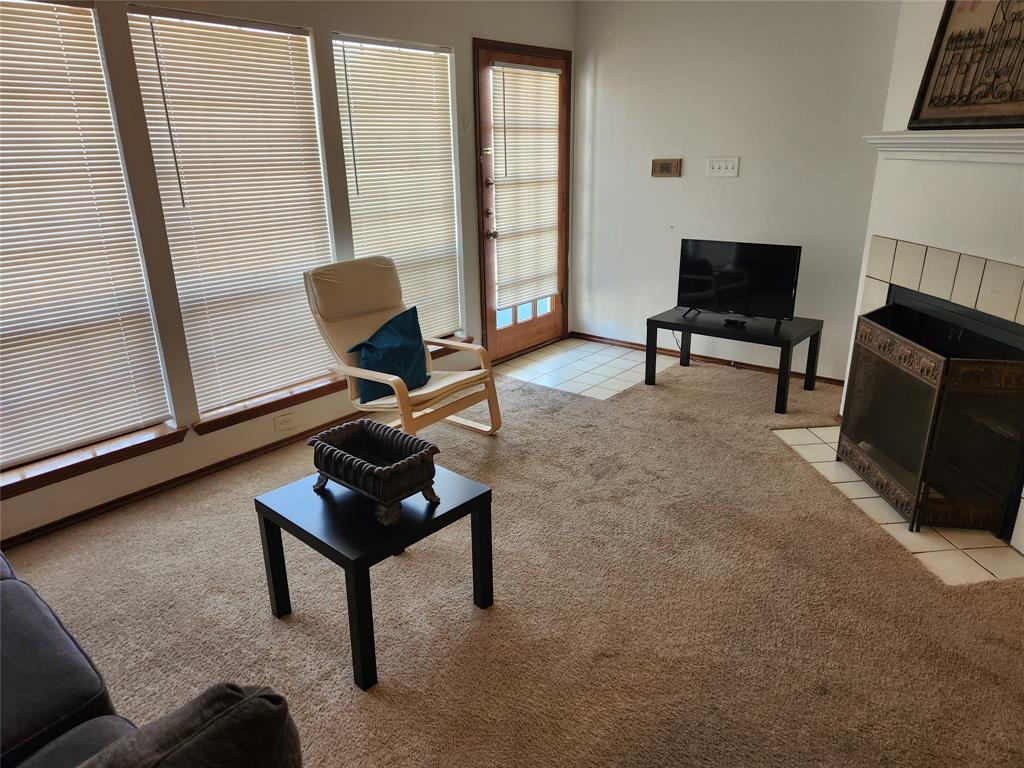 4800 W Lovers Lane 215