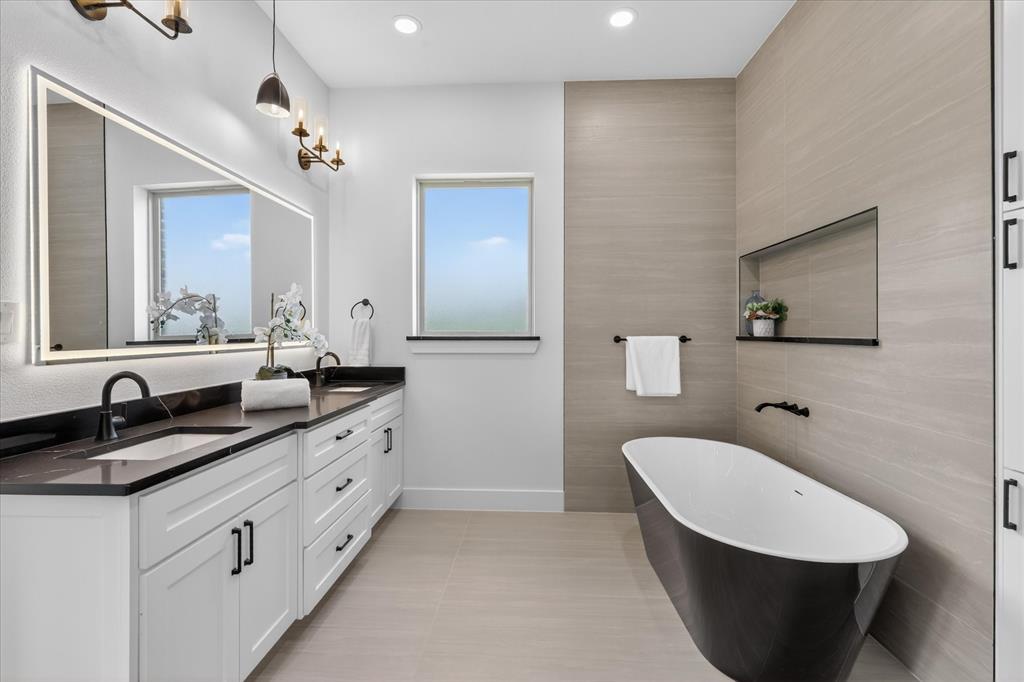 Trinity Mdws - Residential