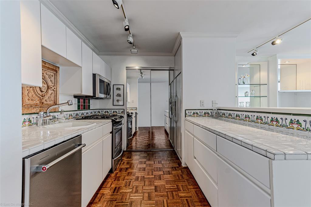 3883 Turtle Creek Boulevard 1507