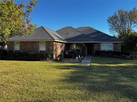 A home in Waxahachie