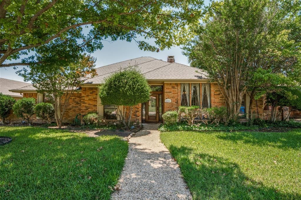 Photo for 4200 Eldorado Drive, Plano, TX 75093 (MLS # 21090977)