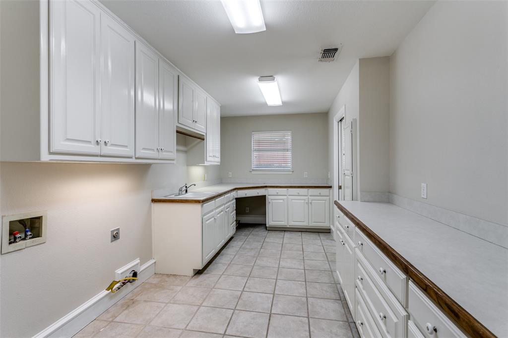 Summertree III - Residential