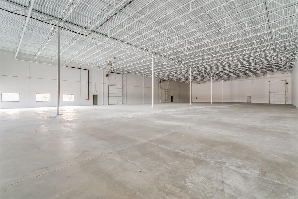 Hudson Oaks Bus Park - Commercial Sale