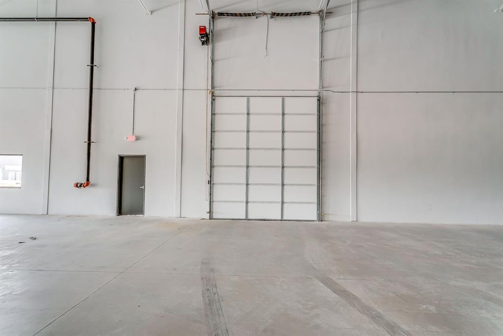 Hudson Oaks Bus Park - Commercial Sale