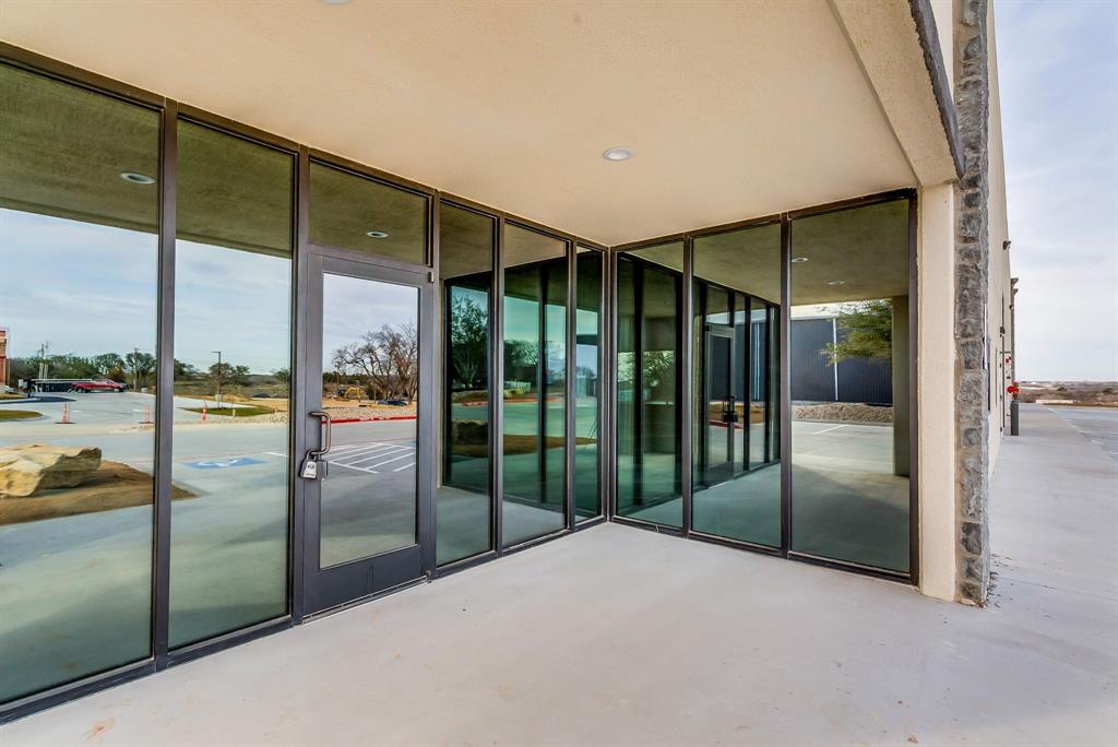 Hudson Oaks Bus Park - Commercial Sale