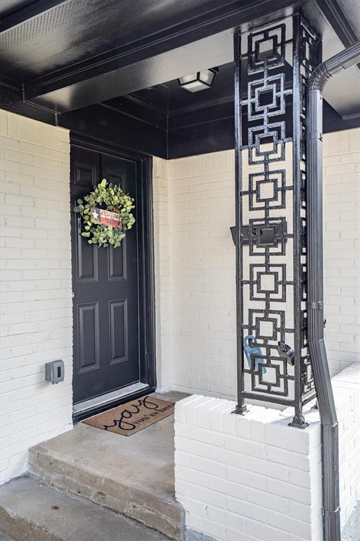 420 Huntingdon Drive