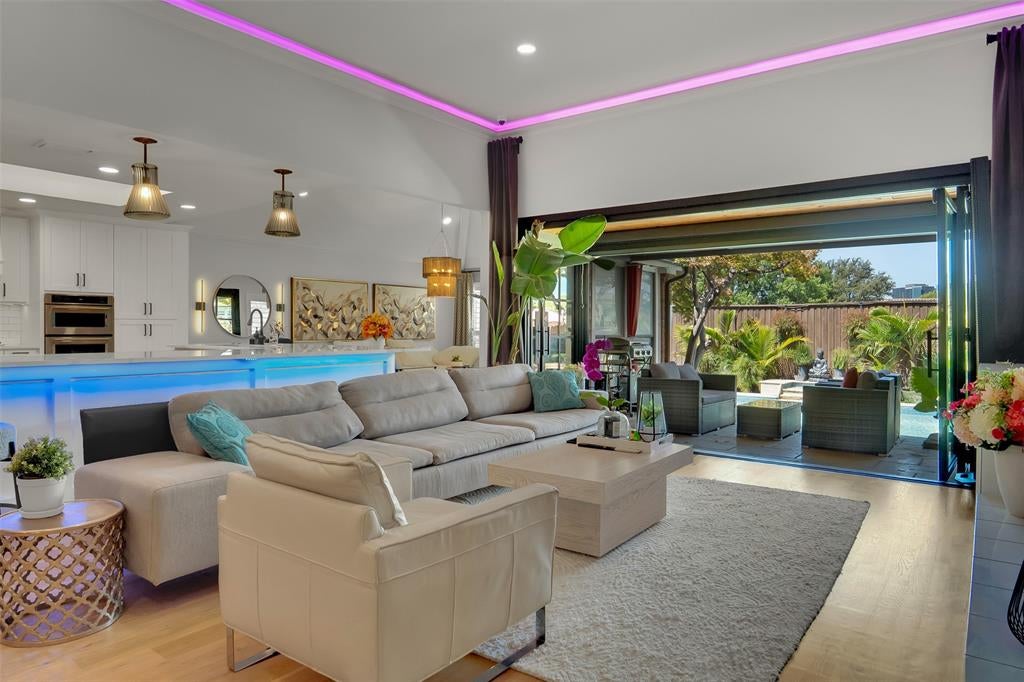 5325 Paladium Drive