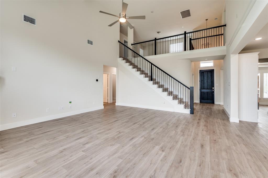 6725 Palmdale Drive