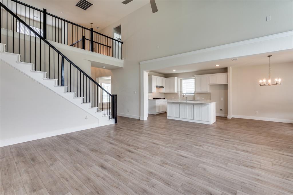 6725 Palmdale Drive